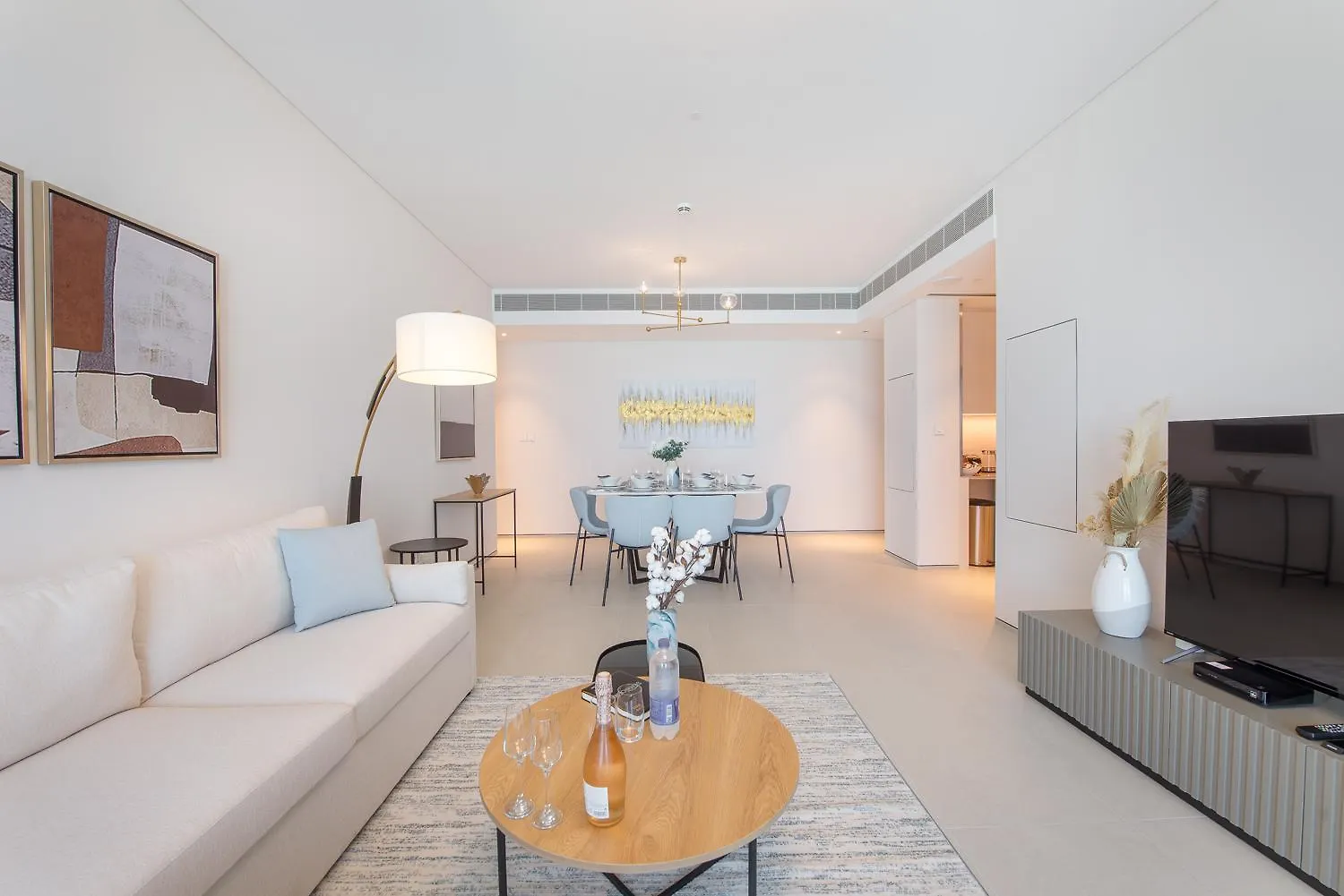 Fantastic High Floor 3Bed Apartment By Suiteable Dubai