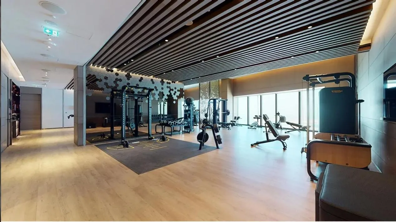 Fantastic High Floor 3Bed Apartment By Suiteable Dubai